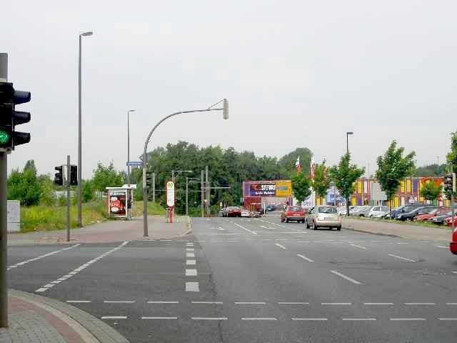 Deutsche Str. Nh. Gewerbeparkstr./We.li.