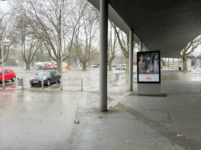 Westfalenhalle   1/Haupteing. RS