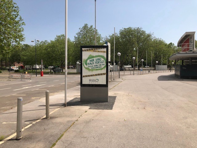 Westfalenhalle   1/Seiteneing. RS