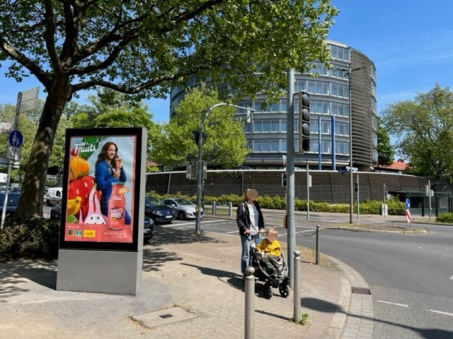 Willem-van-Vloten-Str.  44/Semerteichstr./We.li.