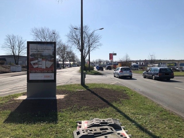 Wulfshofstr.  1a/Mittelinsel/Si. Grünstreifen