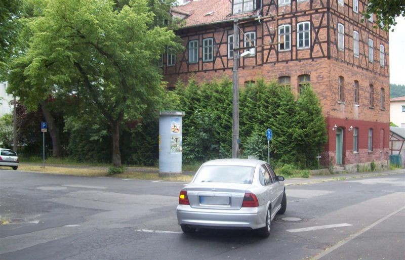 Lindenallee/Kasernenstr.