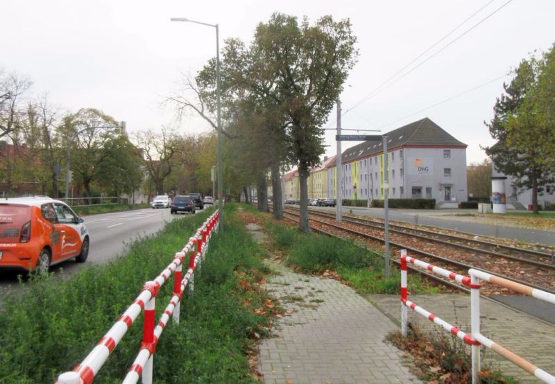 Heidestr./Schwimmhalle Nh. Grazer Str.