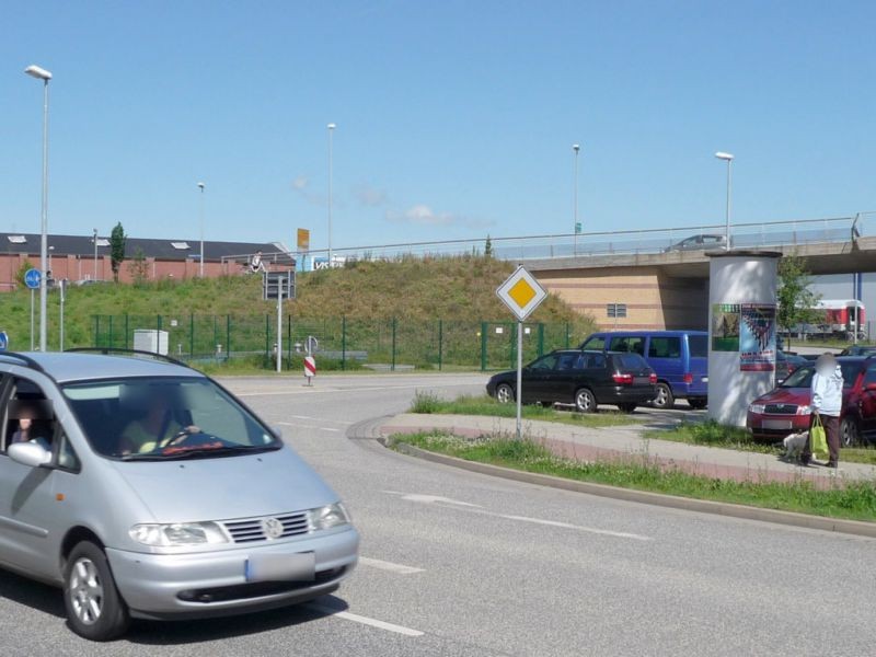 Bahnhofstr.   3 Nh. Magdeburger Str.