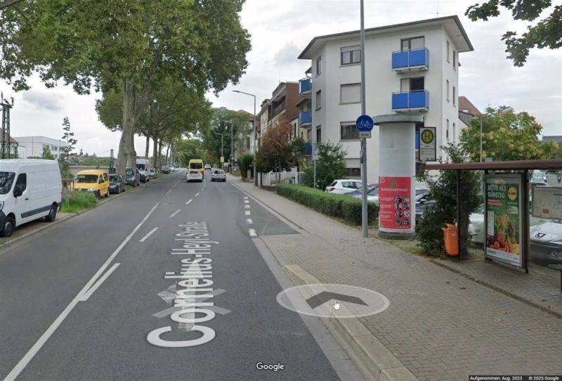 Cornelius-Heyl-Str./Eisenberger Str.