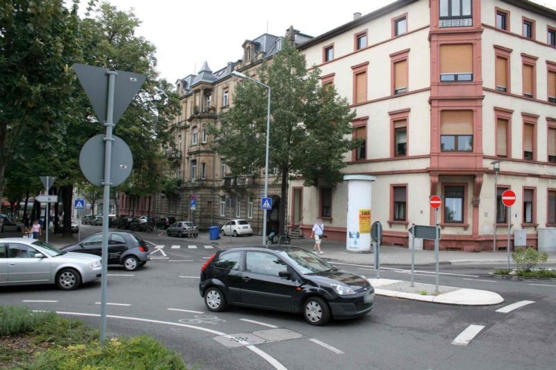 Rathenaustr. 16/ Kriemhildenbrücke