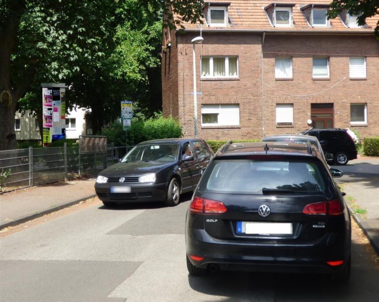 Heinrich-Wolf-Str.  19/Stresemannstr.