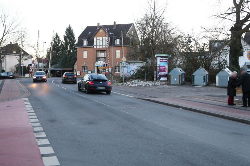 Ahmser Str./Bahnüberg. Nh. Karlstr.