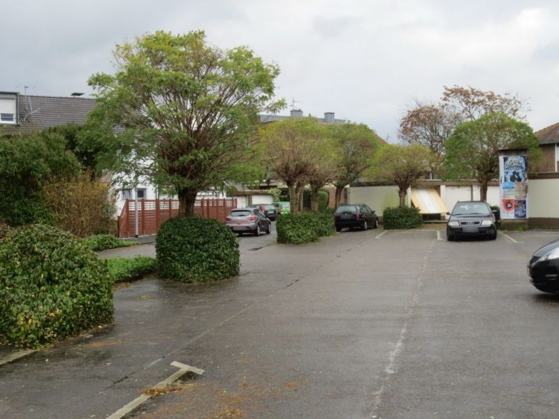 Hermann-Löns-Str. 23/Kornblumenweg