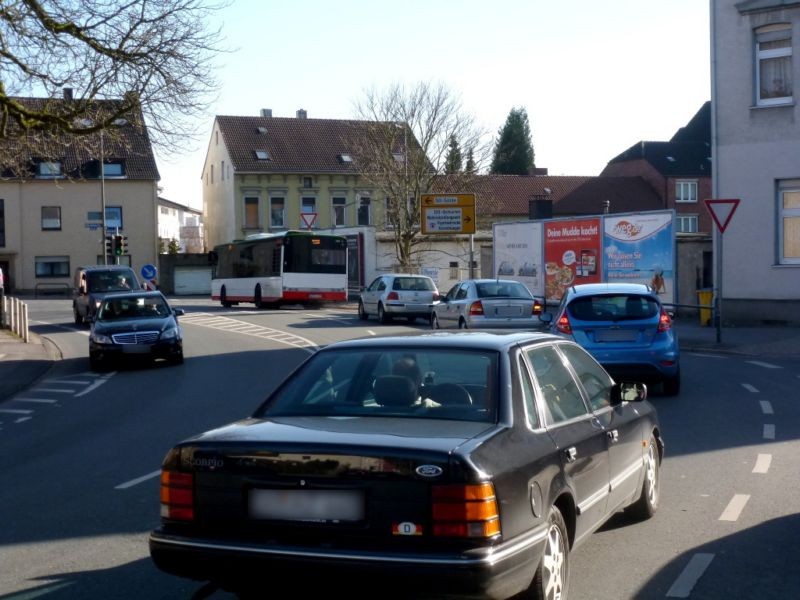 Aplerbecker Str./RS Köln-Berliner-Str. 64