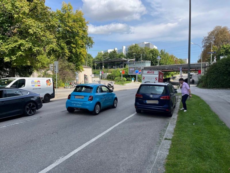 St.-Martin-Str. vor DB-Brücke saw.