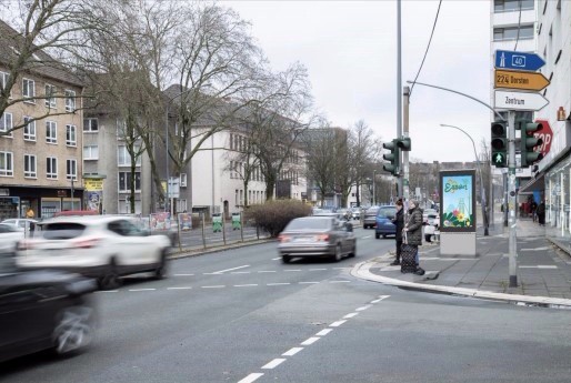 Alfredstr. geg. 48/Zweigertstr.