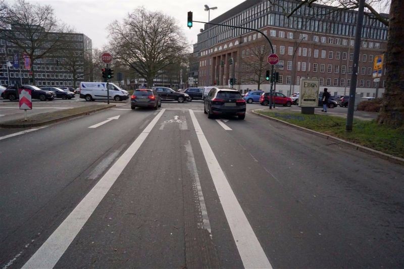 Huyssenallee/Friedrichstr./We.re.