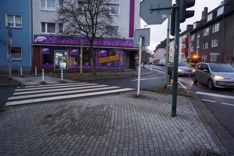 Oberdorfstr.  39/Helmholtzstr./Si. Str.
