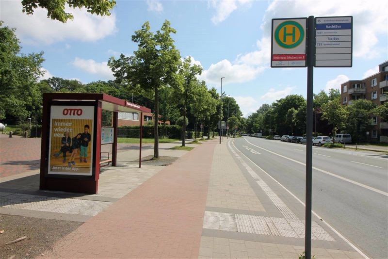 Kristiansandstr./Von-Humboldt-Str. li.