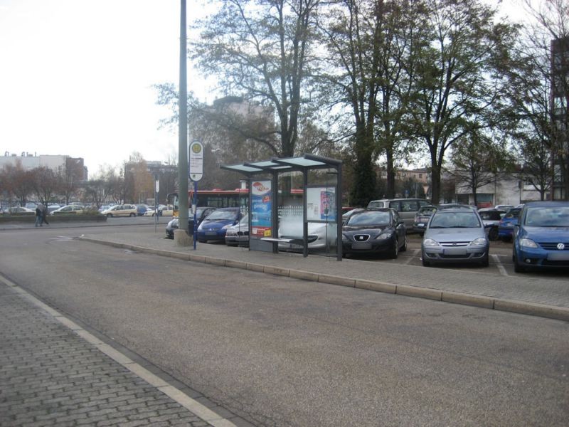 Am Hbf/Busbahnhof/HST F/RW innen