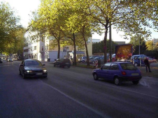 Elsa-Brandström-Str. / Nh. Am Zwinger