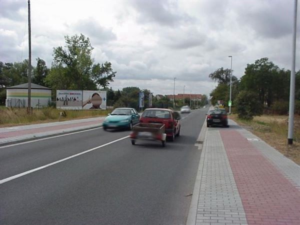 Förderstedter Str. 6 / Bahnübergang