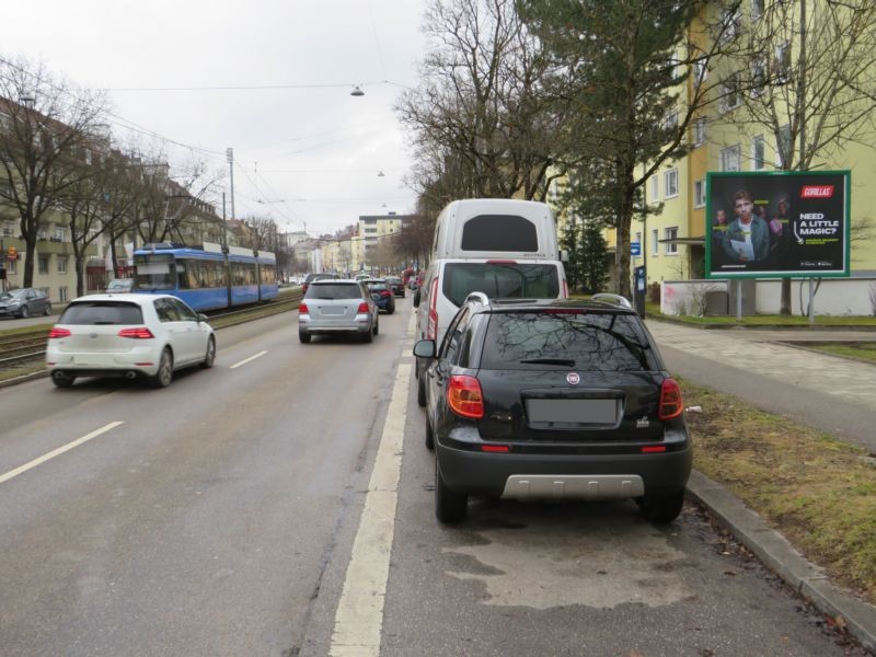 Grünwalder Str. 31 quer li.