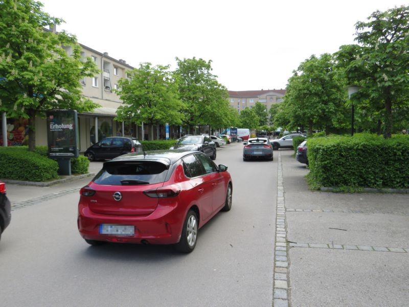 Carl-Orff-Bogen/LZ Heidemarkt/nh Sparkasse li.