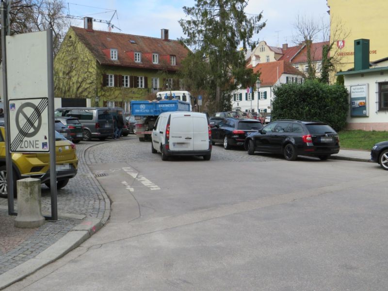 Gunezrainerstr. 6/Biedersteiner Str.