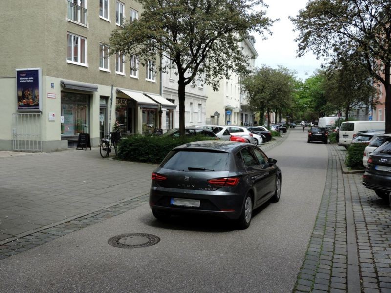 Volkartstr. 44 geg. Einm. Albrechtstr.