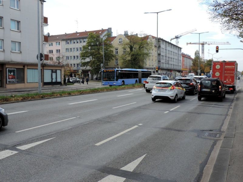 Moosacher Str. 17/Riesenfeldstr.