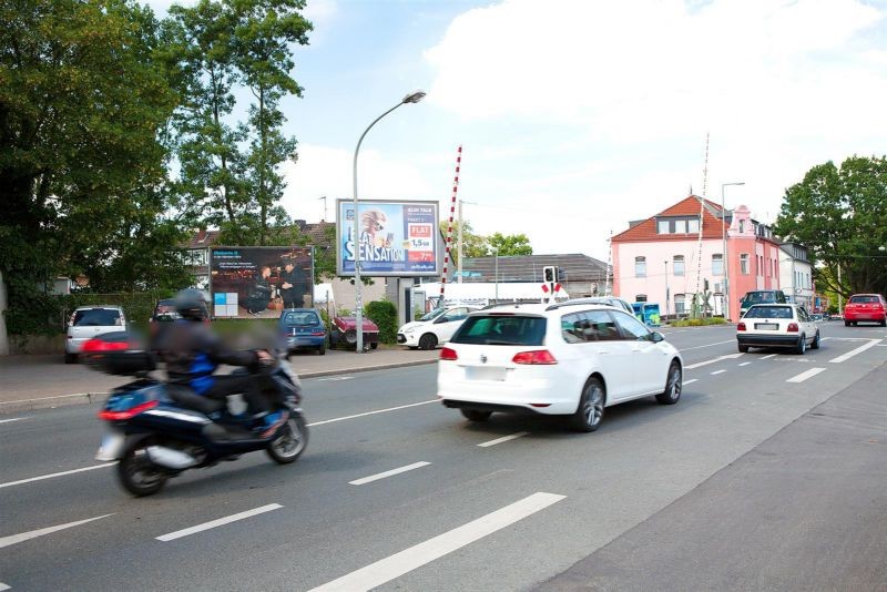 Bf Obermeiderich / Obermeidericher Str., quer