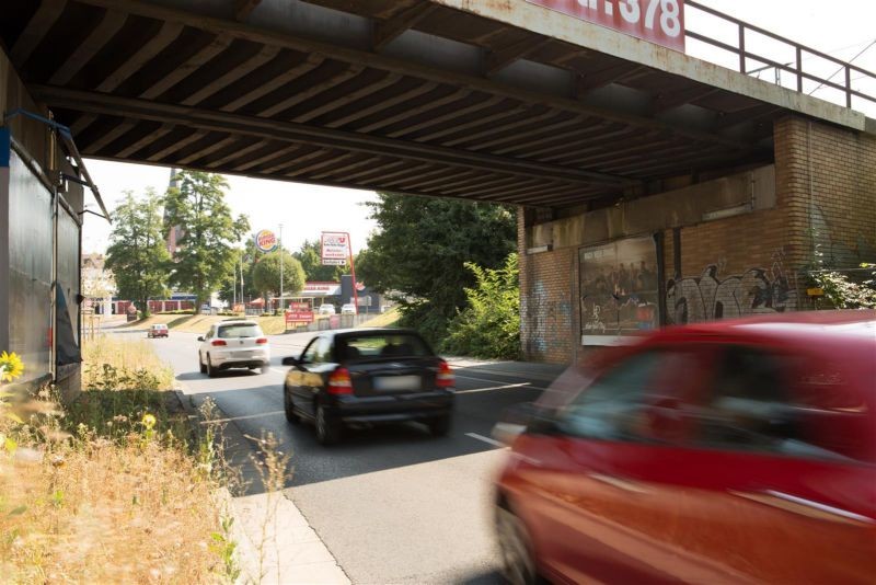 Dordrechtring/Nh. Castroper Str./Bahn-Ufg./saw.