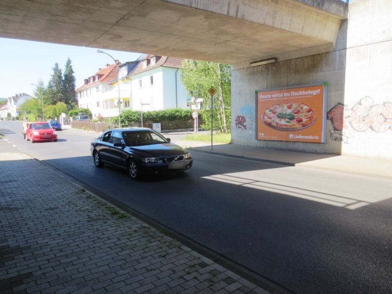 Korbacher Str./Glöcknerpfad/DB-Brücke/1. Sto.