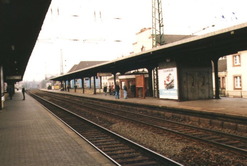 Hbf, Bahnsteig,Aufzug Gleis 2