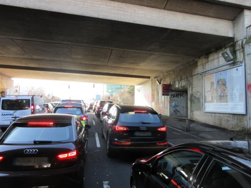 Rothenburger Str., Ufg., Nh. Frankenschnellweg