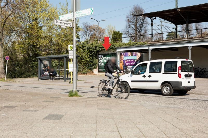 Borussenstr., li.neb. Haupteingang,S-Bahnhof