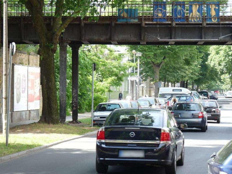 Bouchestr.,vor DB-Brücke, Richtung Puschkinstr.