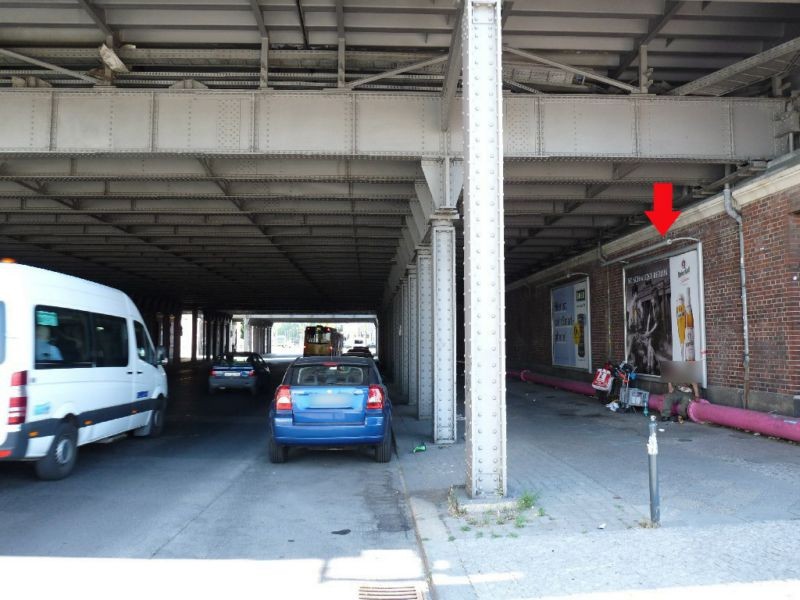 Str. d. Pariser Kommune, re. Widerlager,nb.Post