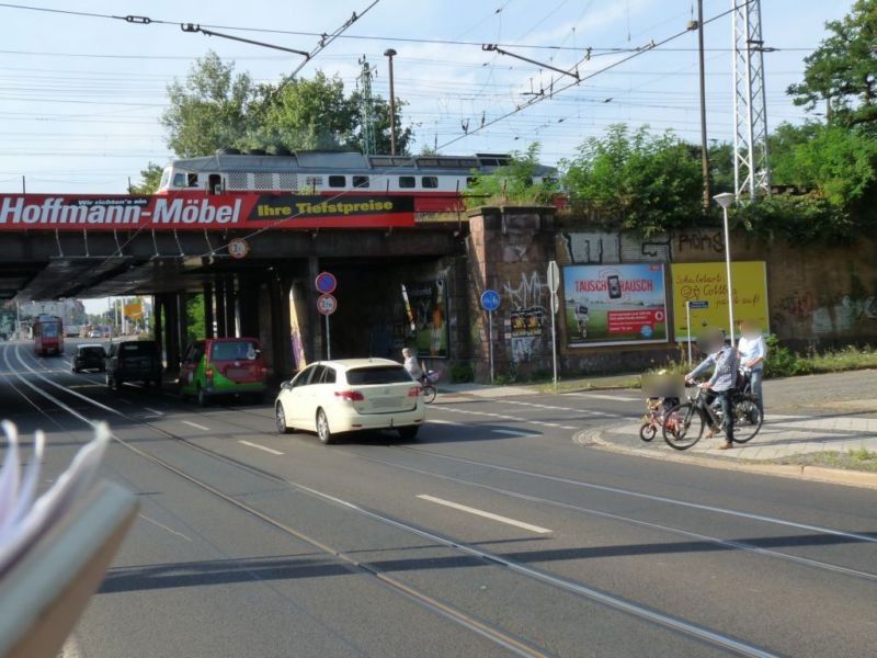 Blechenstr./Straße der Jugend, re. vor Ufg.