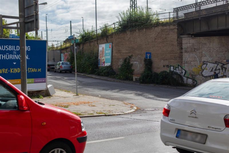 Hinter dem Bahnhof/Ettersburger Str.