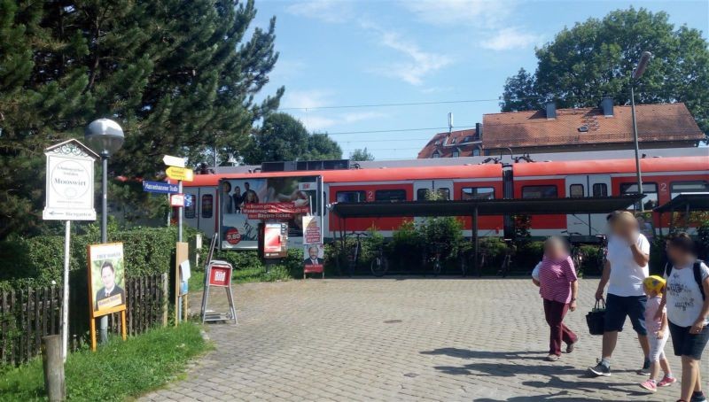 S-Bf Neufahrn, Zug.v. Massenhauser Str.Fahrradst.