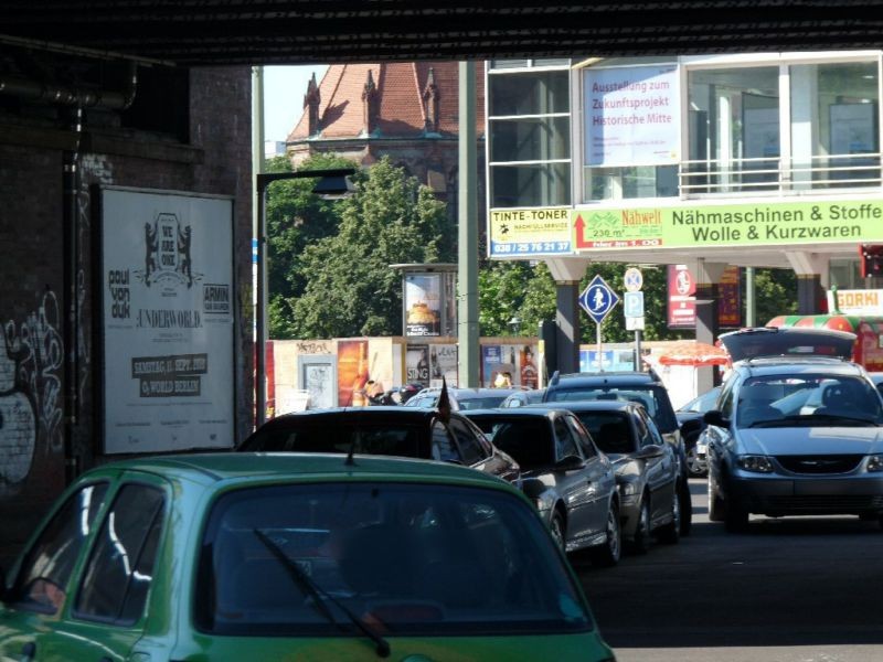 Rosa-Luxemburg-Str. Ufg., Ri.Dircksenstr, Einf.