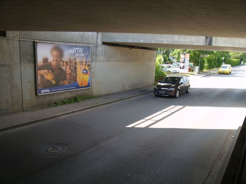 Schloßstr./DB-Brücke geg. Zug. S-Bf