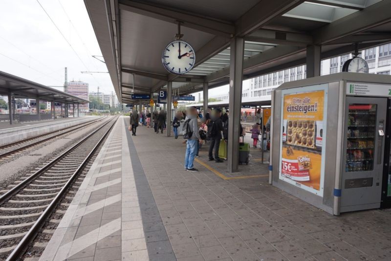 S-Bf Ostbahnhof,Bstg., Gleis 6, Getränkeautomat