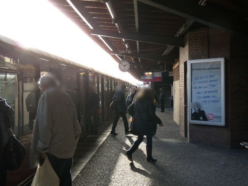 S-Bf Feuerbachstr., Bstg, Gl.2, Ri.Friedrichstr,2.