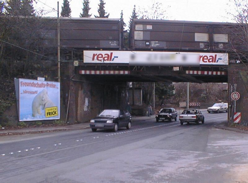 Bochumer Str. geg. 4/vor Bahn-Ufg.