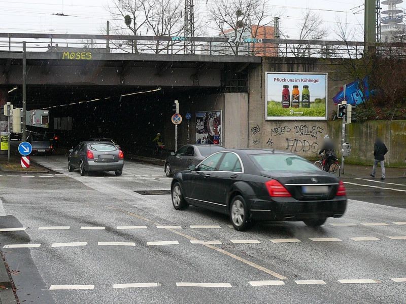 Celler Str./Herschelstr. vor DB-Br. quer