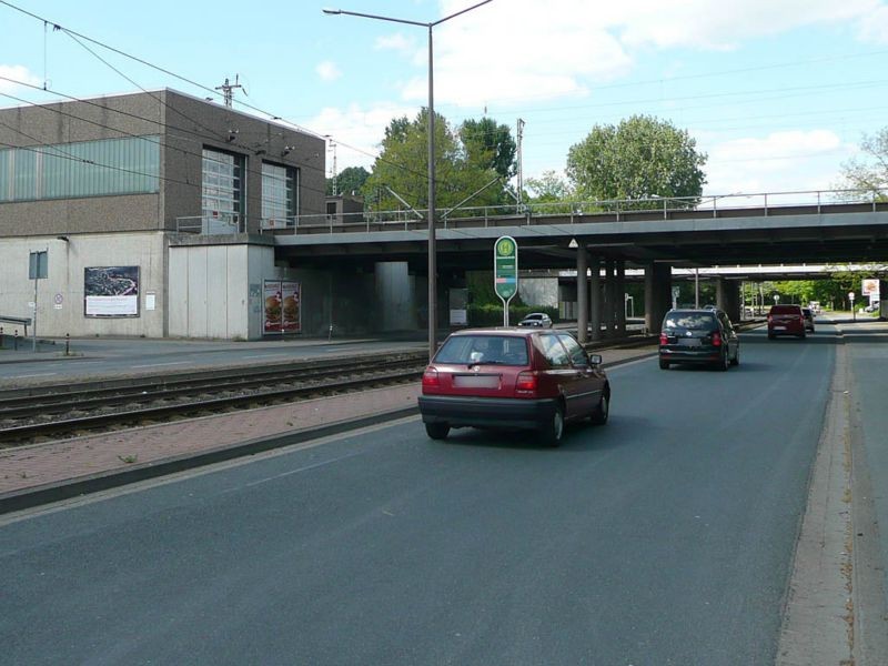 Clausewitzstr./DB-Br./Ri. Hans-Böckler-Allee li.