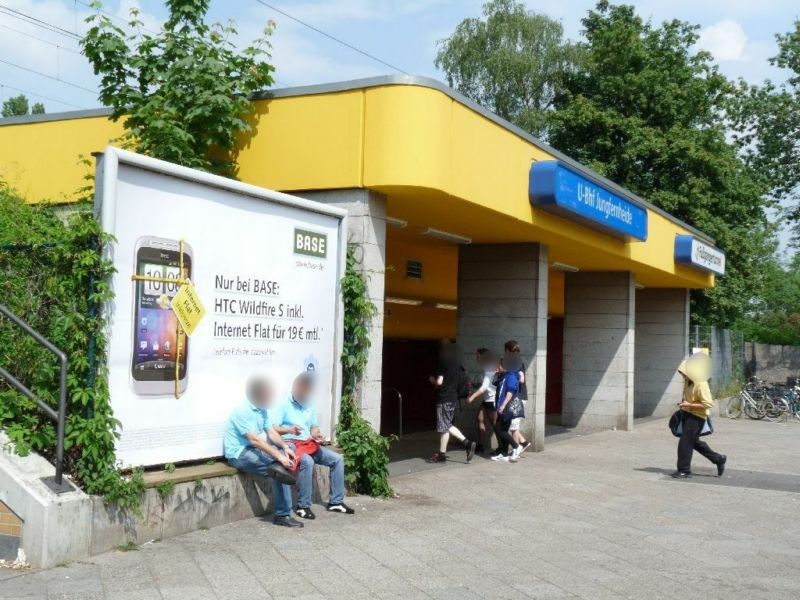 Lambertstr., zw.den Eingängen zurS- und U-Bahn