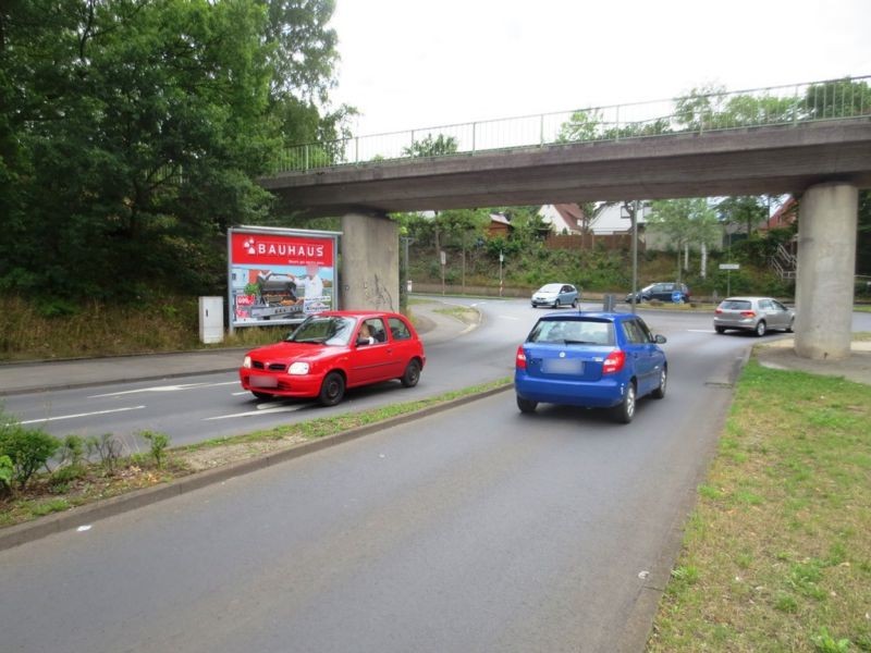 Forstbachweg/Leipziger Str./vor DB-Brücke