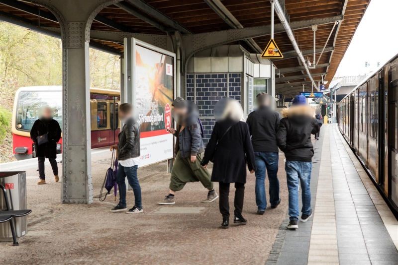 S-Bf Heerstr., Bstg., Gl. 2, zw.Aufsicht u.Stütze