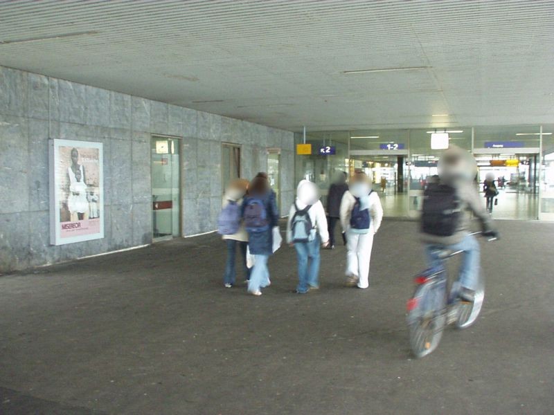 Hbf, Zugang zu Gleisen, geg. Rondell, Nh. Ufg.