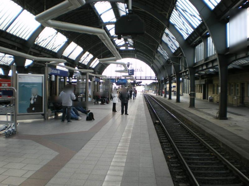 Hbf, Windschutz, Gleis 1, 2. Sto.